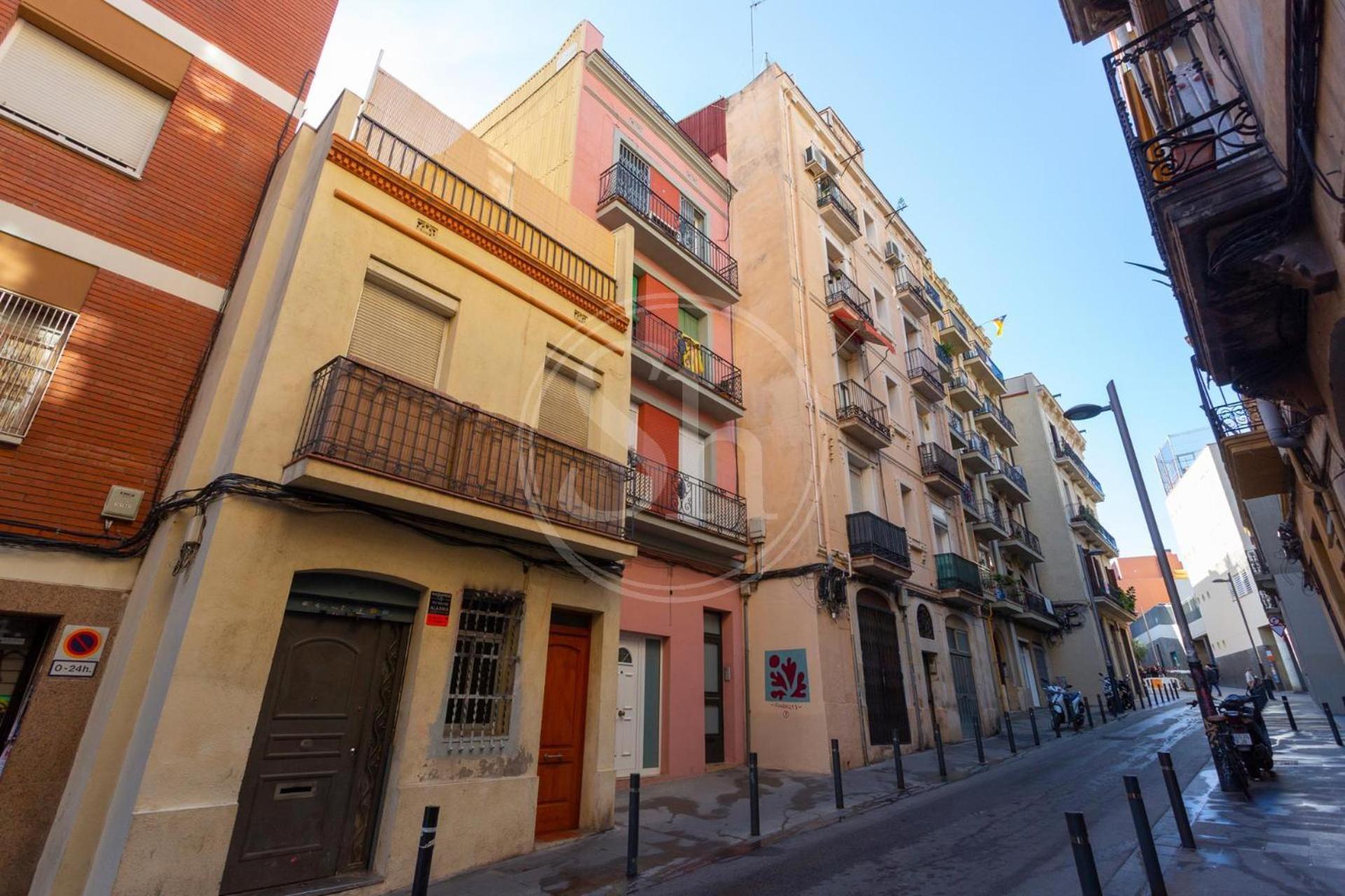 Practico Apartamento Cerca De Estacion De Sants Barcelona Bagian luar foto